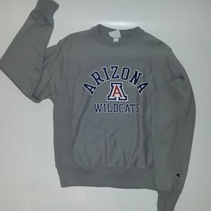 *LIKE NEW* Champion sweatshirt